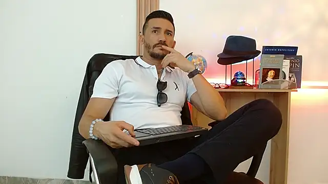 Reiko 85  online show from November 29, 7:27 pm