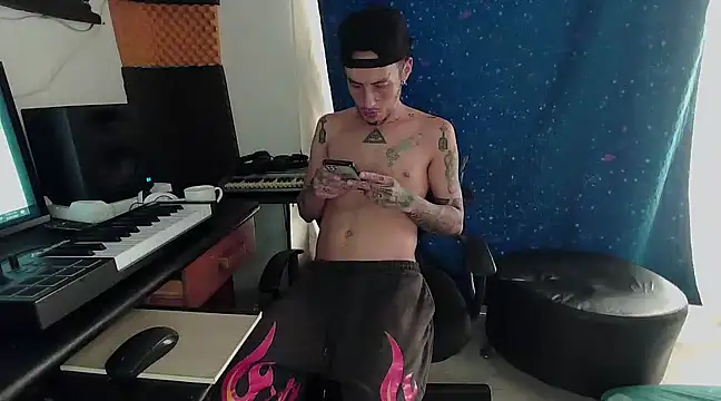 patrik tattoo  online show from January 22, 4:33 pm