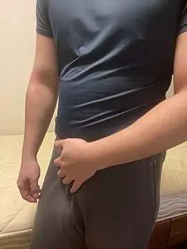 YU-KI00 online show from January 12, 11:36 am