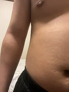 YU-KI00 online show from November 18, 12:42 pm