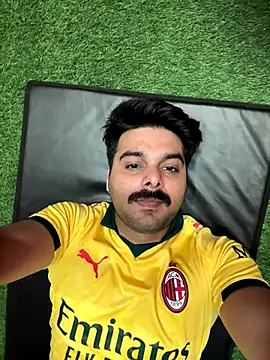 Snapshot of Gaonkadesilonda chatting on October 18, 3:28 pm Gaonkadesilonda online show from October 18, 3:28 pm