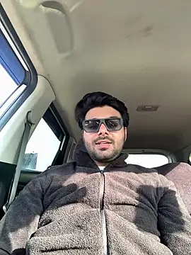 Snapshot of Gaonkadesilonda chatting on December 7, 9:39 am Gaonkadesilonda online show from December 7, 9:39 am