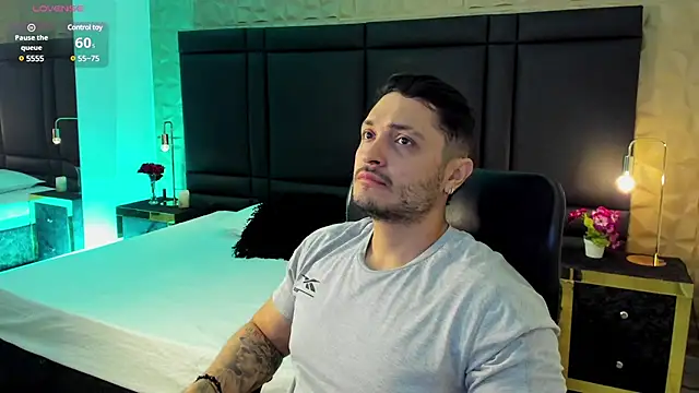 JossAckland online show from February 2, 11:51 am