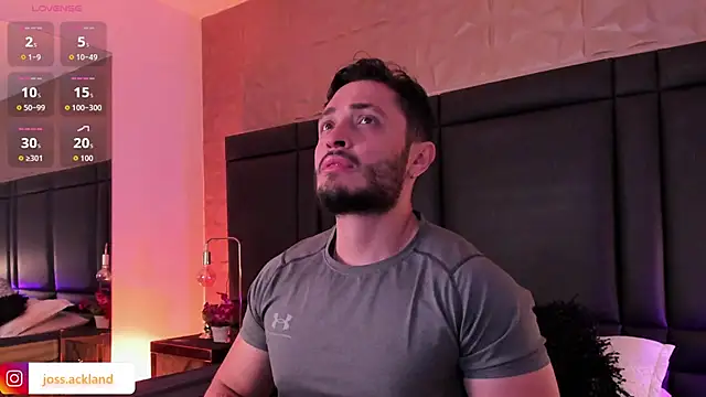 JossAckland online show from November 13, 8:24 pm