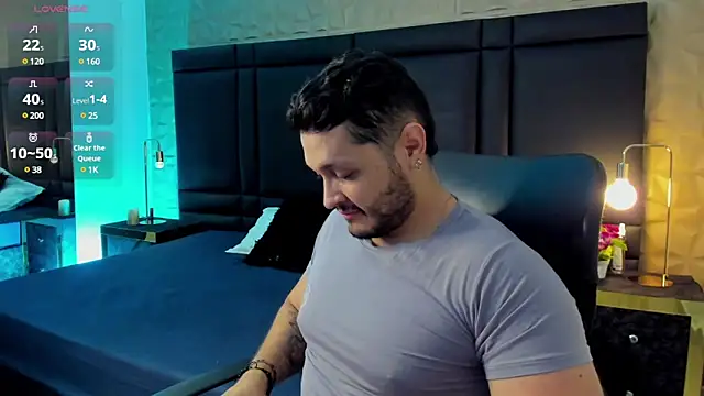 JossAckland online show from January 8, 11:43 am