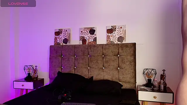 Andrewfalcon online show from November 1, 8:13 pm