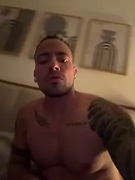 Kaueleon online show from March 16, 8:10 am