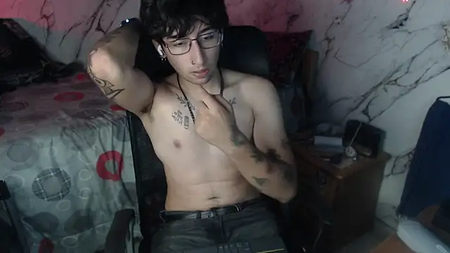 Dereck Dickson online show from April 15, 11:10 am