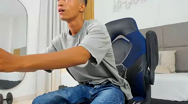 wolf james123 online show from February 4, 2:39 am