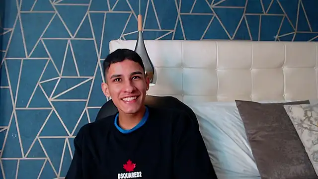 Snapshot of JakeMoxley chatting on December 18, 12:18 pm JakeMoxley online show from December 18, 12:18 pm