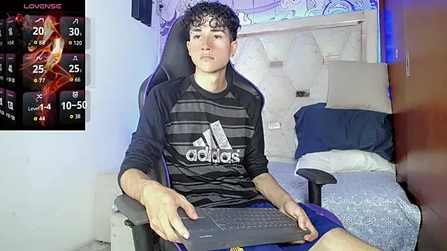 johnny cagee online show from March 5, 4:31 am