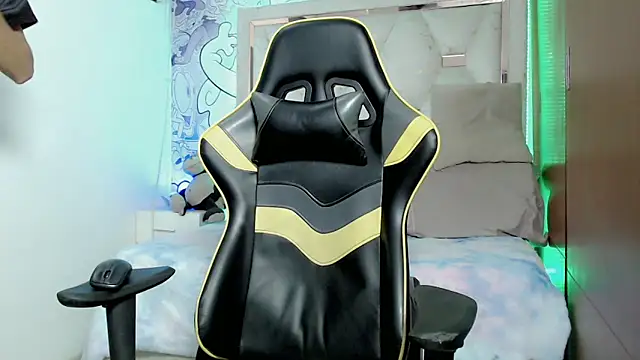 johnny cagee online show from October 26, 5:53 am