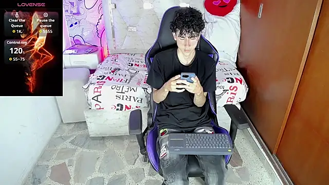 johnny cagee online show from March 17, 3:42 am