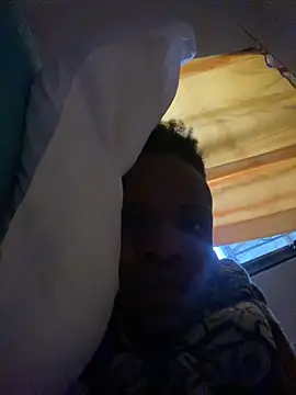 Snapshot of ElNegroRony chatting on October 16, 12:57 pm ElNegroRony online show from October 16, 12:57 pm