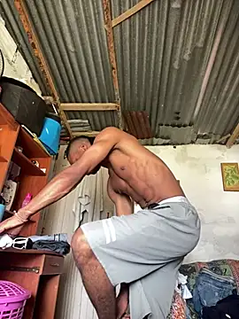 Snapshot of ElNegroRony chatting on February 14, 7:54 pm ElNegroRony online show from February 14, 7:54 pm