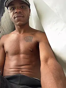 Snapshot of ElNegroRony chatting on December 25, 5:26 pm ElNegroRony online show from December 25, 5:26 pm