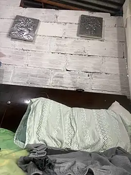 Snapshot of ElNegroRony chatting on December 19, 3:52 pm ElNegroRony online show from December 19, 3:52 pm