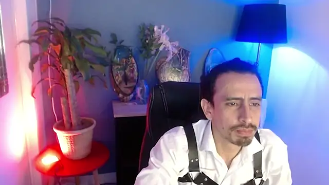 Sr Magnus  online show from March 21, 4:06 am