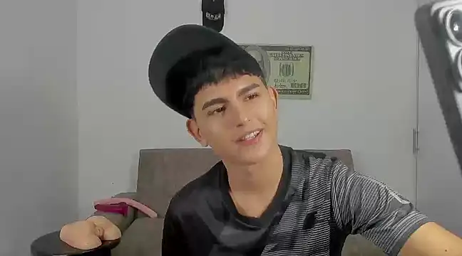 Lyam ap online show from January 7, 9:43 am