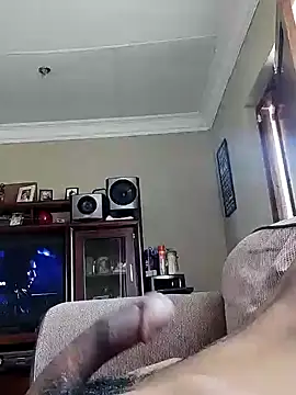 Snapshot of skinnybuddy chatting on December 11, 12:27 pm skinnybuddy online show from December 11, 12:27 pm