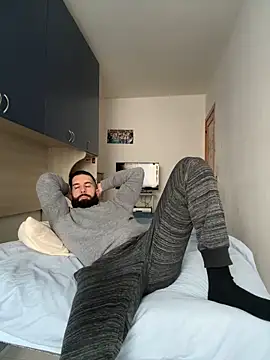 Snapshot of Gioeltoro89 chatting on March 2, 3:31 pm Gioeltoro89 online show from March 2, 3:31 pm