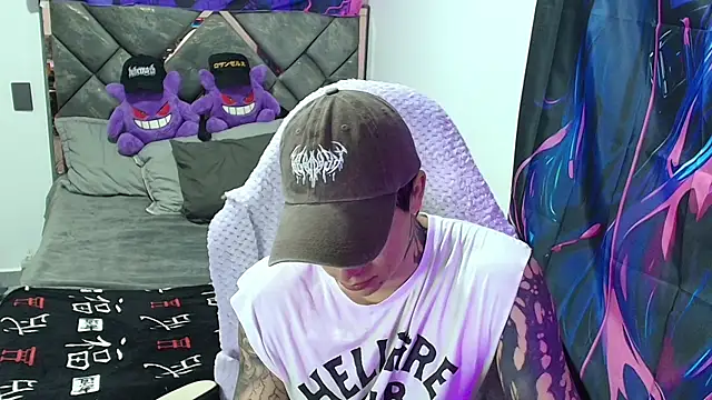 Zacktk7 online show from April 15, 6:19 pm