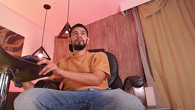 Bedobigcock online show from February 6, 2:11 am