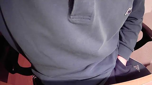 Snapshot of maxdoingthings chatting on January 26, 4:20 pm maxdoingthings online show from January 26, 4:20 pm