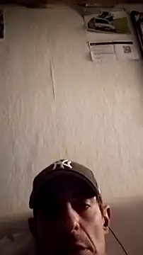 Danny22333 online show from April 16, 12:32 am