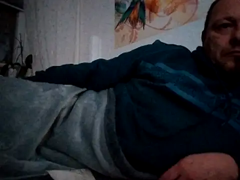 ich411983 online show from January 11, 10:51 pm