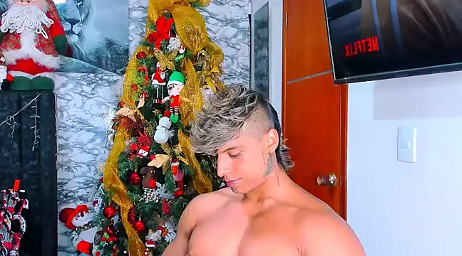 Owen Muzcle online show from December 20, 8:23 pm