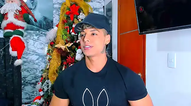 Owen Muzcle online show from December 23, 1:18 am