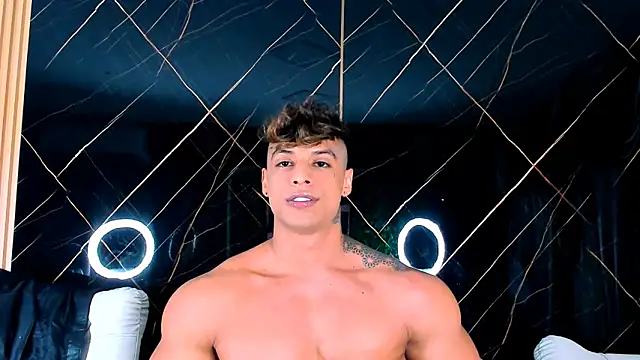 Owen Muzcle online show from October 9, 5:51 pm