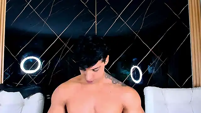 Owen Muzcle online show from January 7, 2:22 pm