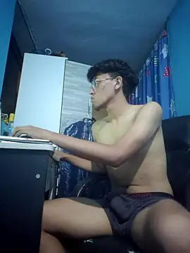 Snapshot of Fabpingon chatting on December 3, 5:08 am Fabpingon online show from December 3, 5:08 am