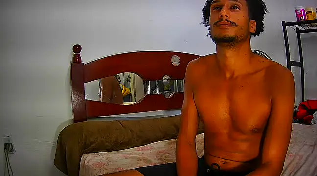 SkinnyLatinMan online show from February 17, 3:31 pm