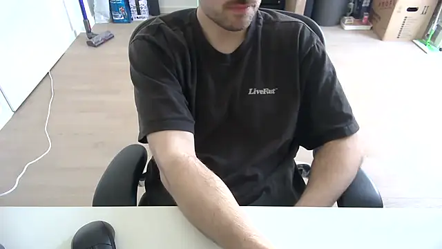 taallguyy 196 online show from March 22, 9:14 am