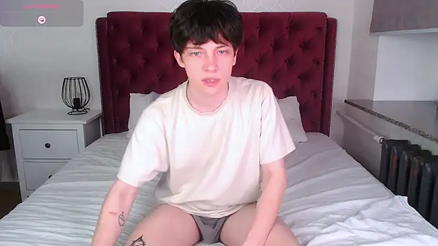 iwillfall online show from April 15, 9:15 pm