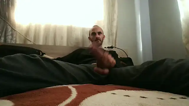 kisandgioni online show from December 14, 9:40 am