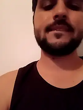 Snapshot of smartboy010101 chatting on September 30, 5:05 pm smartboy010101 online show from September 30, 5:05 pm