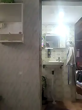 surabhi09 online show from March 16, 5:36 am