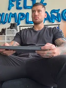 DimitriSullivan  online show from June 18, 2:00 pm