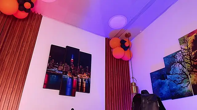 Noah Xitruxx online show from November 6, 3:20 am