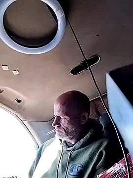 DatingProfile USA 43 str8 online show from January 14, 5:23 pm