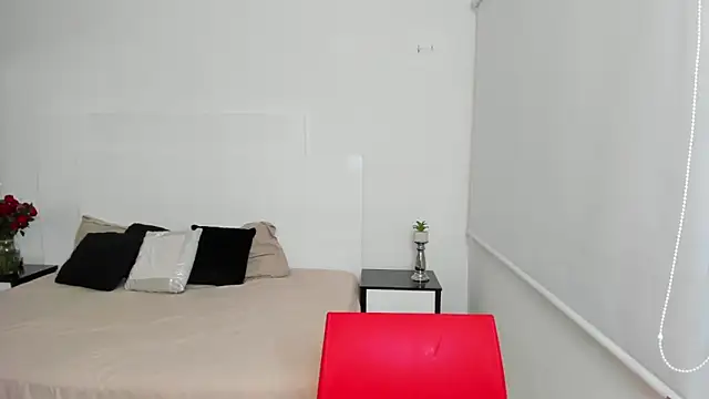 Dylan Taylor online show from February 21, 3:34 am