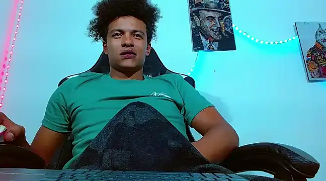 Black Diamon  online show from March 8, 9:02 am