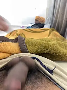 Lahcene online show from April 24, 3:47 pm