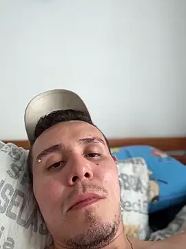 adam-rivera online show from April 3, 10:17 pm