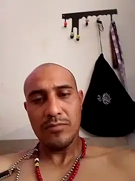 NewBe9D9 online show from March 12, 6:00 pm