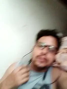 Snapshot of indboyfuc chatting on October 1, 8:29 am indboyfuc online show from October 1, 8:29 am